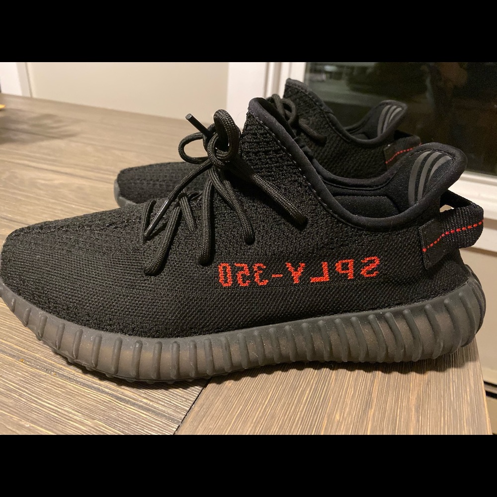 YEEZY BOOST 350 V2 BRED